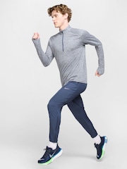 Modra - Nike Dri-FIT Stride Half Zip Midlayer tekaški top - Slika 5 iz 7