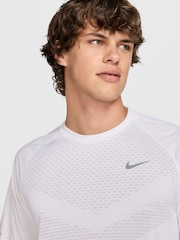 Nike White Dri-FIT Stride Running T-Shirt - Image 3 of 5