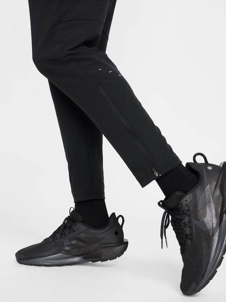 Nike Black Dri-FIT Stride Woven Running Joggers - Image 6 of 9