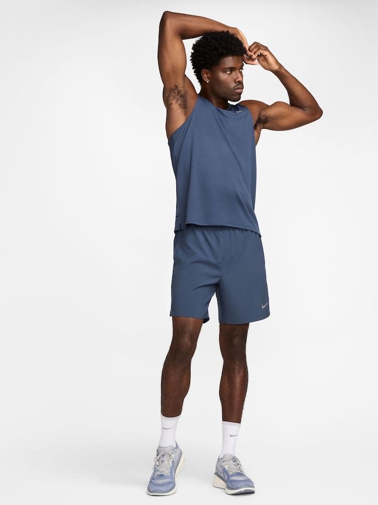 Nike Thunder Blue Challenger Dri-FIT 7 Inch 2-in-1 Running Shorts - Image 8 of 8 Nike Thunder Blue Challenger Dri-FIT 7 Inch 2-in-1 Running Shorts - Image 8 of 8