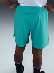 Nike Cactus Blue Challenger Dri-FIT 7 inch 2-in-1 Running Shorts - Image 4 of 5