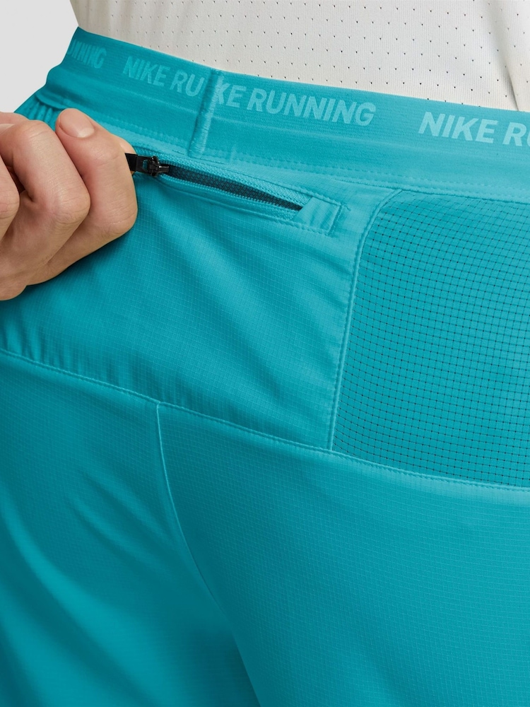Nike Cactus Blue Dri-FIT Stride 7 Inch 2-In-1 Running Shorts - Image 4 of 18