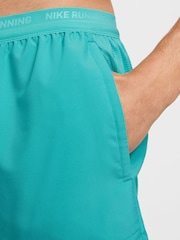 Nike Cactus Blue Dri-FIT Stride 7 Inch 2-In-1 Running Shorts - Image 5 of 18
