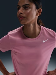 Nike Elemental Pink Dri-FIT T-Shirt - Image 5 of 6