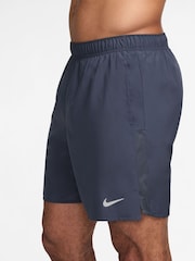 Thunder Blue (синий) - 7 дюймов - Nike Challenger Dri-FIT 7 inch Briefs Lined Running Shorts - Изображение 3 из 5