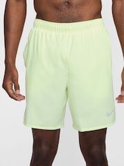 Лаймово-зелений - 7 Дюйм - Nike Шорти для бігу Challenger Dri-FIT 7 дюймів на підкладці - Image 1 of 9