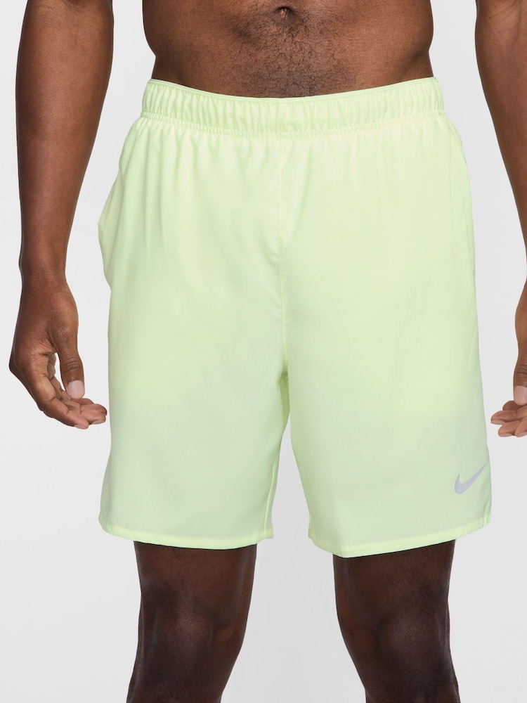 Лаймово-зелений - 7 Дюйм - Nike Шорти для бігу Challenger Dri-FIT 7 дюймів на підкладці - Image 1 of 9