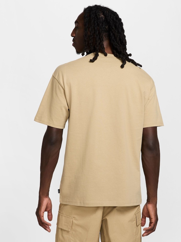 Nike Parachute Beige Sportswear Premium Essentials T-Shirt - Image 2 of 6