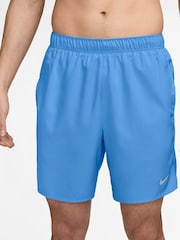 Університетський синій - 7 Дюйм - Nike Шорти для бігу Challenger Dri-FIT 7 дюймів на підкладці - Image 1 of 4