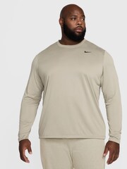 Lahka armada - Majica Nike Dri-FIT Legend Training  - Slika 4 iz 7
