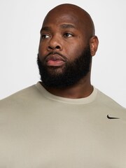 Lahka armada - Majica Nike Dri-FIT Legend Training  - Slika 6 iz 7