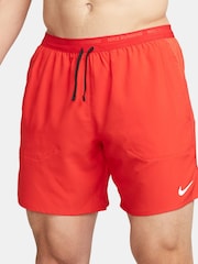 Czerwony University - Nike Dri-FIT Stride 7 Inch Running Shorts - Image 2 of 11