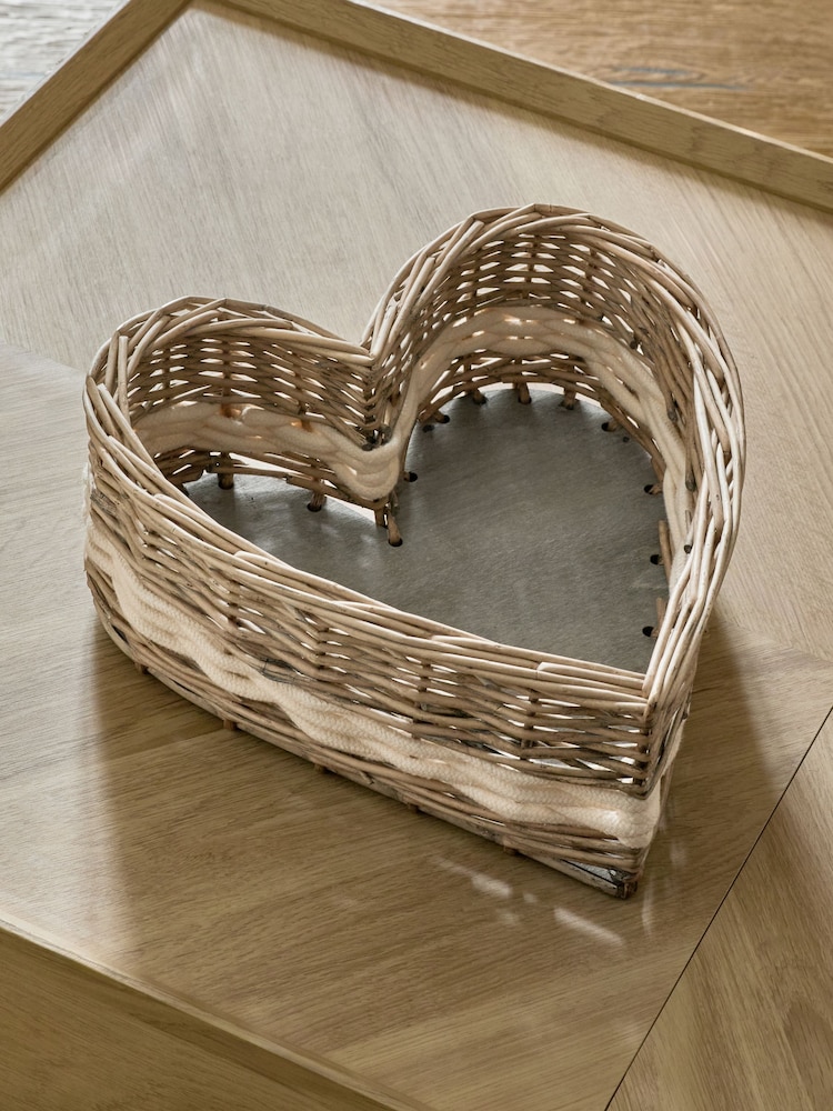 Natural Malvern Heart Storage Basket - Image 2 of 4
