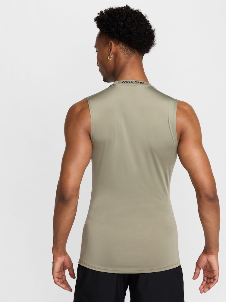 Nike Pro Dri-FIT Tight Sleeveless Training Top - Image 2 of 5