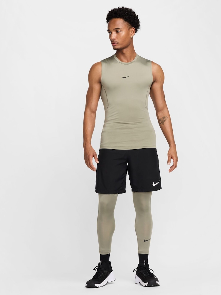 Nike Pro Dri-FIT Tight Sleeveless Training Top - Image 4 of 5