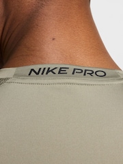 Nike Pro Dri-FIT Tight Sleeveless Training Top - Image 5 of 5