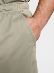 Nike Light Army Dri-FIT Totality 7 inch Knit Training Shorts - Image 12 of 14