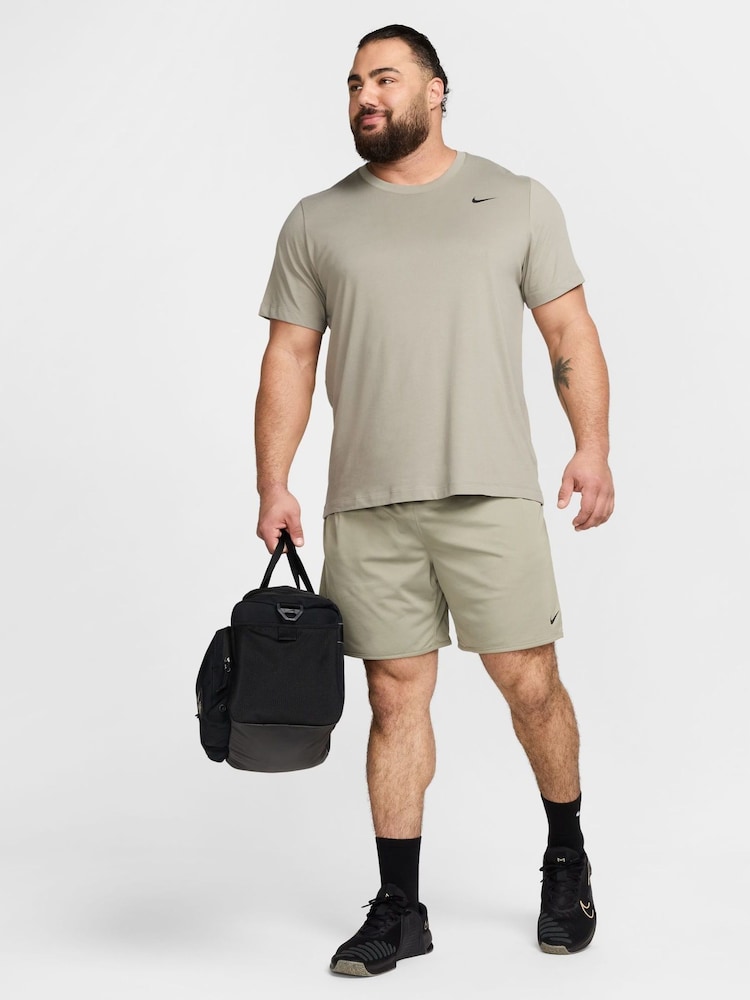 Nike Light Army Dri-FIT Totality 7 inch Knit Training Shorts - Image 14 of 14