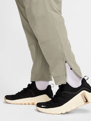 Легкий армейский - Nike Unlimited Спортивные брюки на молнии Dri-FIT - Изображение 12 из 13