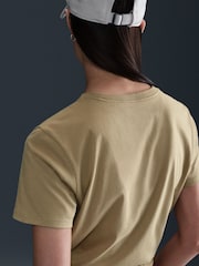 Nike Parachute Beige Sportswear Club Essentials T-Shirt - Image 5 of 6