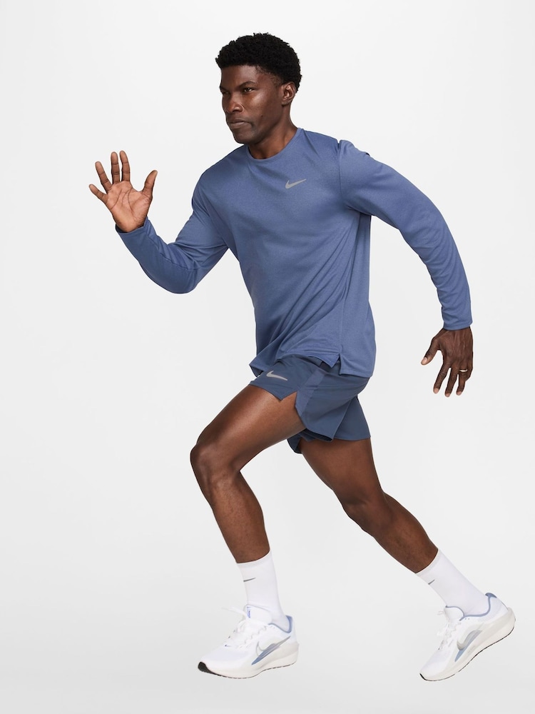 Nike Diffused Blue Dri-FIT Miler Long Sleeve Running Top - Image 3 of 5