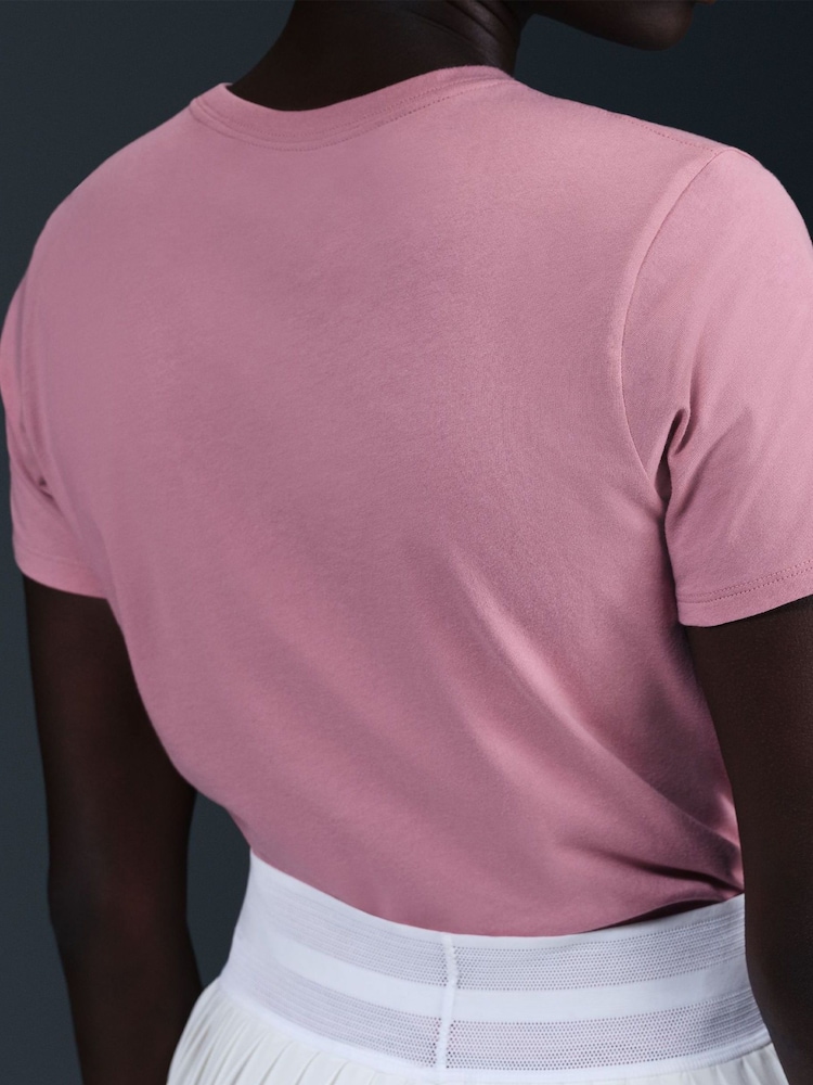 Nike Hyper Pink Sportswear Club Essentials T-Shirt - Image 5 of 7