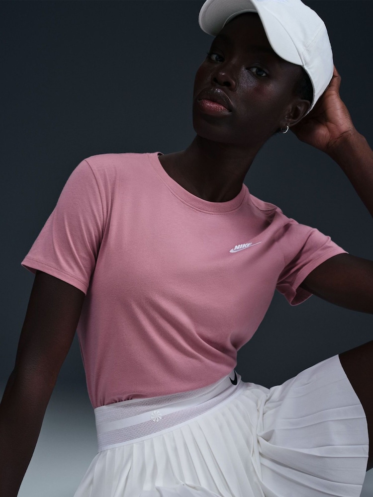Nike Hyper Pink Sportswear Club Essentials T-Shirt - Image 6 of 7