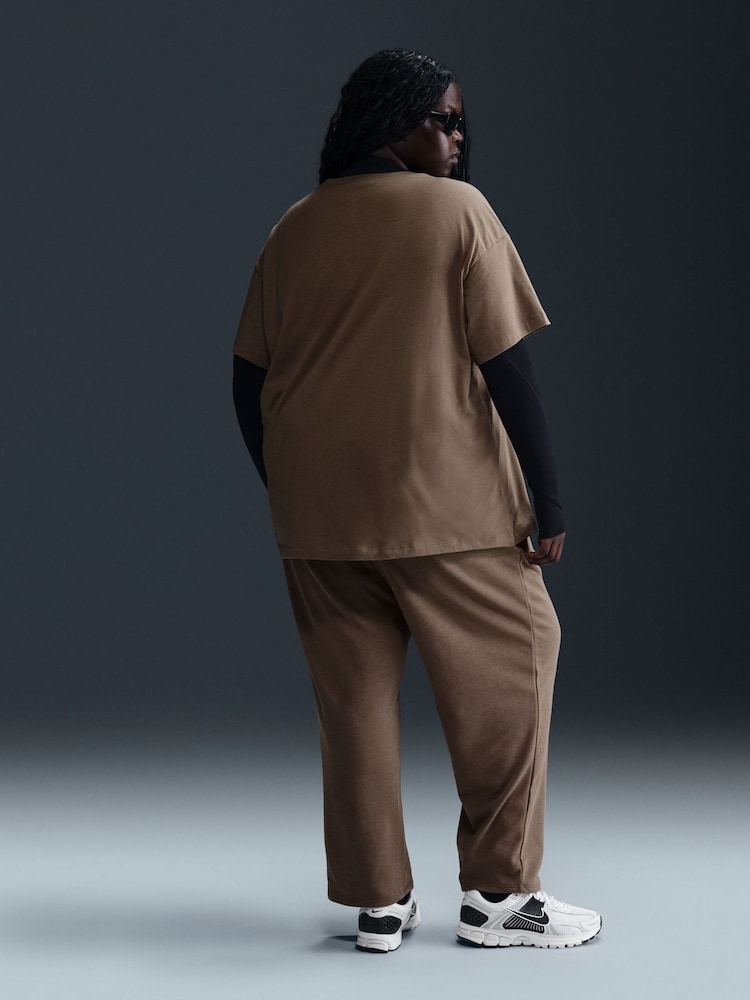 Nike Brown Curve Sportswear Essential T-Shirt - Image 4 of 11