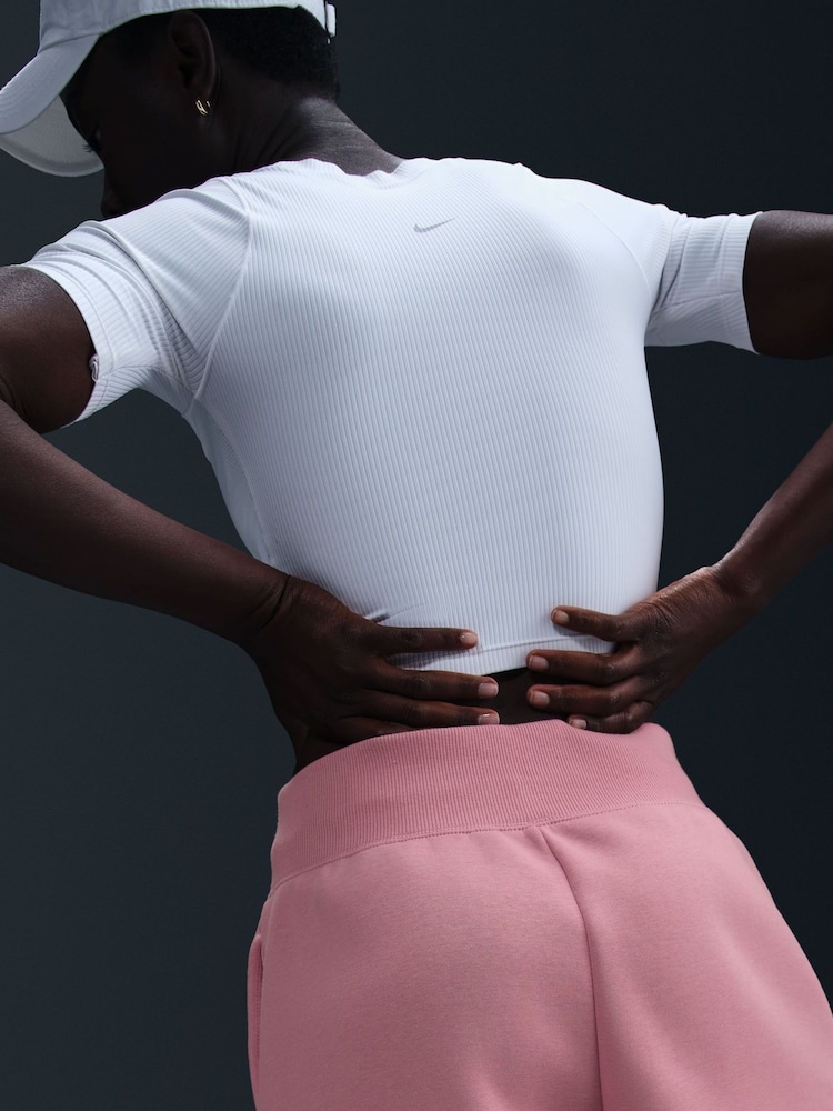 Nike Elemental Pink Sportswear Phoenix Fleece High-Waisted Loose Shorts - Image 5 of 6