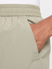 Nike Light Army Form Dri-FIT 9 inch Unlined Training Shorts - Image 5 of 6