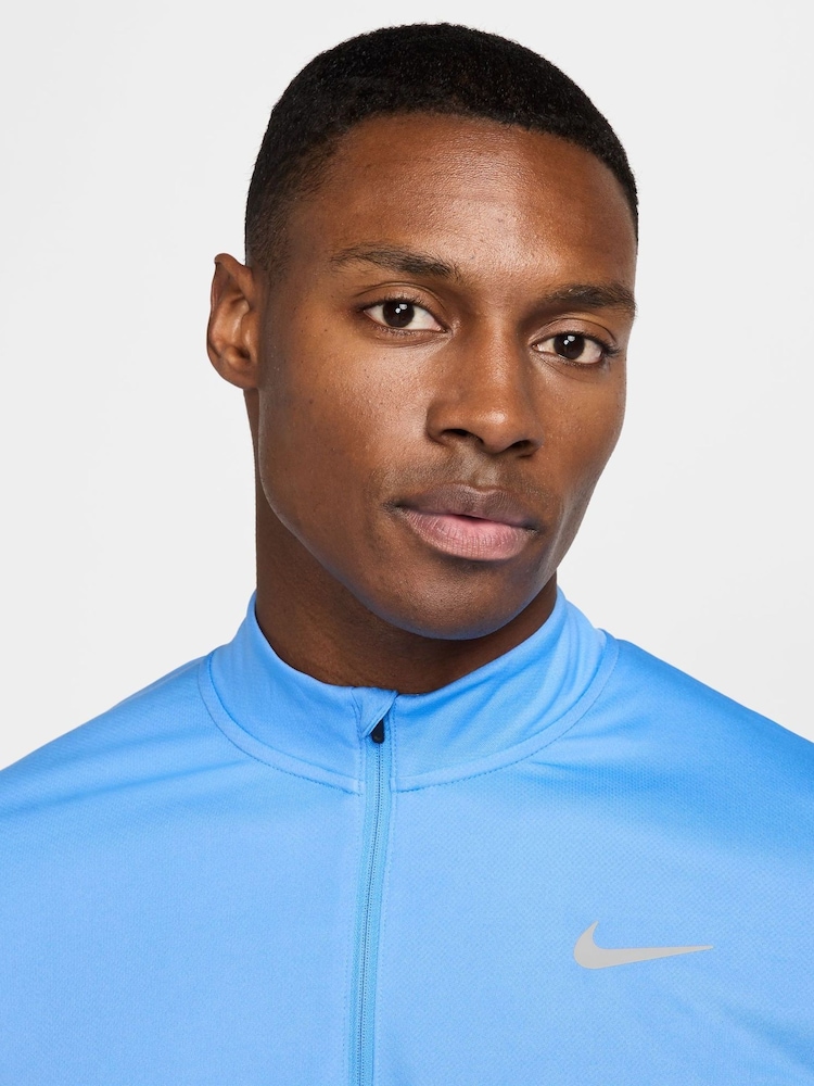 Nike University Blue Dri-FIT Pacer Quarter Zip Running Top - Image 3 of 7