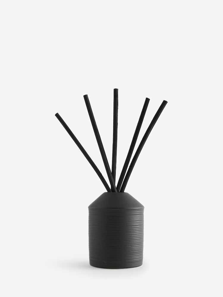 Pomegranate and Black Lily 100ml Fragranced Reed Diffuser - Image 6 of 6