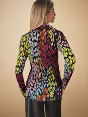 Lepoard Print Pleated Long Sleeve Fitted Shirt - Image 3 of 7
