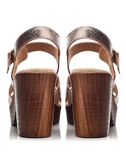 Moda In Pelle Moniqua Three Band Comfort Platform Sandals - Image 2 of 4