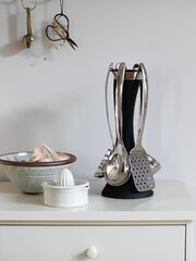 Robert Welch Signature Utensils & Stand Set - Image 2 of 4