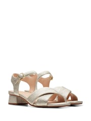 Clarks Gold Lea Serina35 Cross Sandals - Image 4 of 6