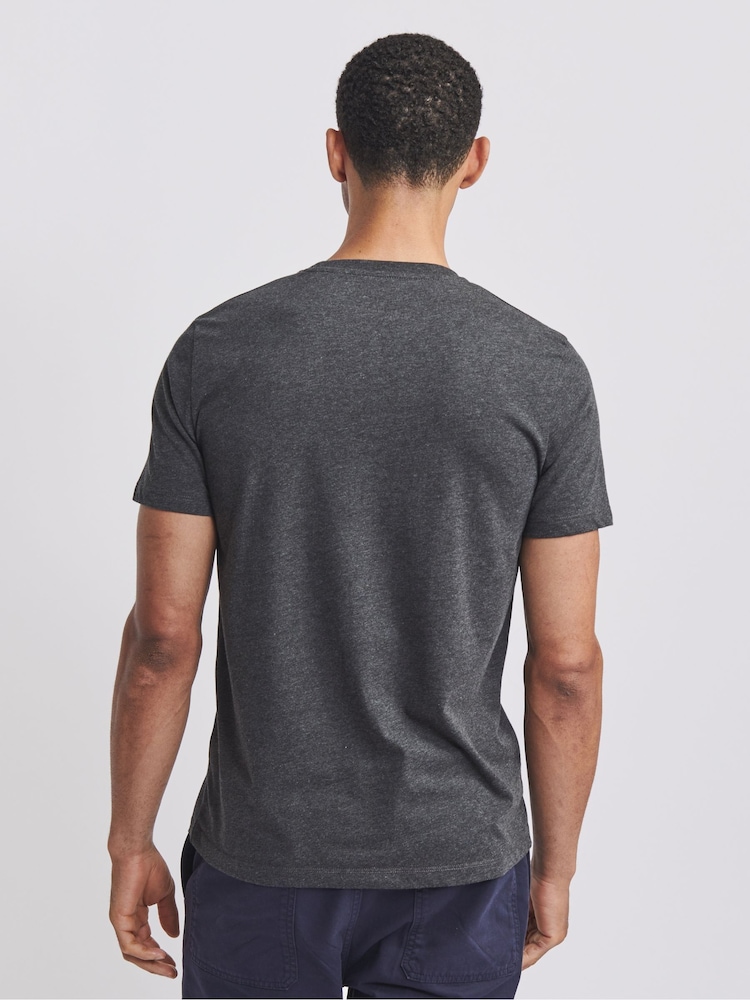 Серый - Aubin Khaki Green Horncastle 100% Cotton T-Shirt - Изображение 2 из 5