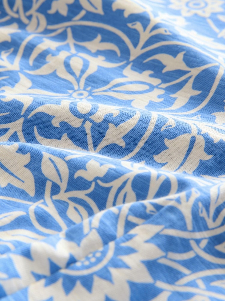 William Morris Blue/White Print Short Sleeve Lace V-Neck Bubblehem 100% Cotton Top - Image 7 of 7