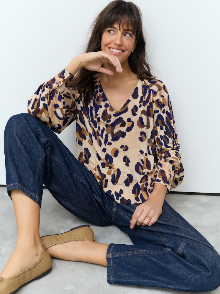 Estampado animal - Blusa de punto y manga larga con cuello en pico - Imagen 1 de 8