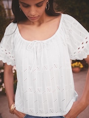 Blanco - Broderie Boho Short Sleeve Ric Rac Top - Imagen 1 de 8