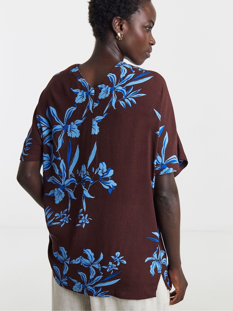 JD Williams Brown Printed Crinkle Tunic Top - Image 2 of 4 JD Williams Brown Printed Crinkle Tunic Top - Image 2 of 4