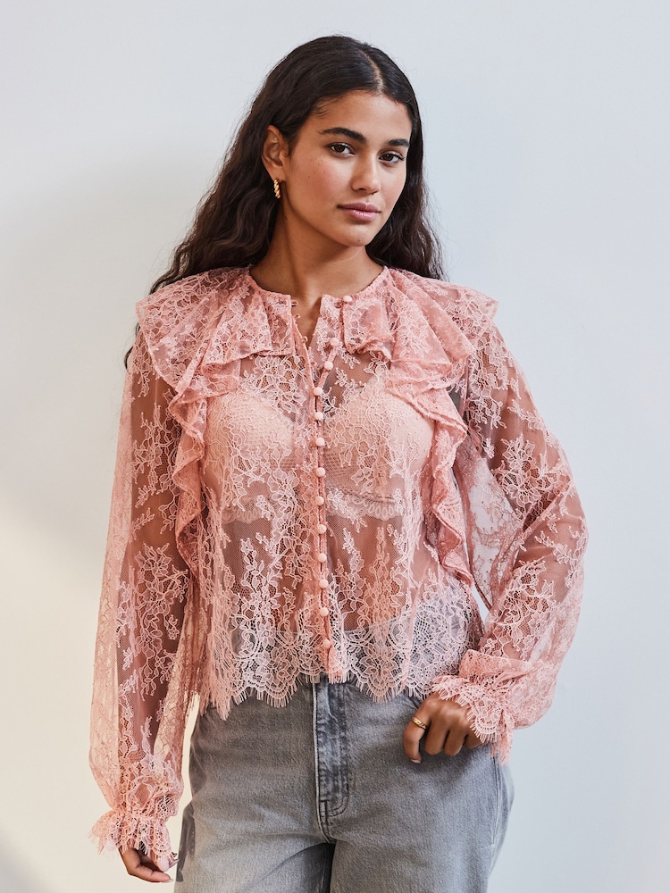 Pink - Langärmelige Spitzenbluse mit Rüschen - Bild 1 von 8 Pink - Langärmelige Spitzenbluse mit Rüschen - Bild 1 von 8