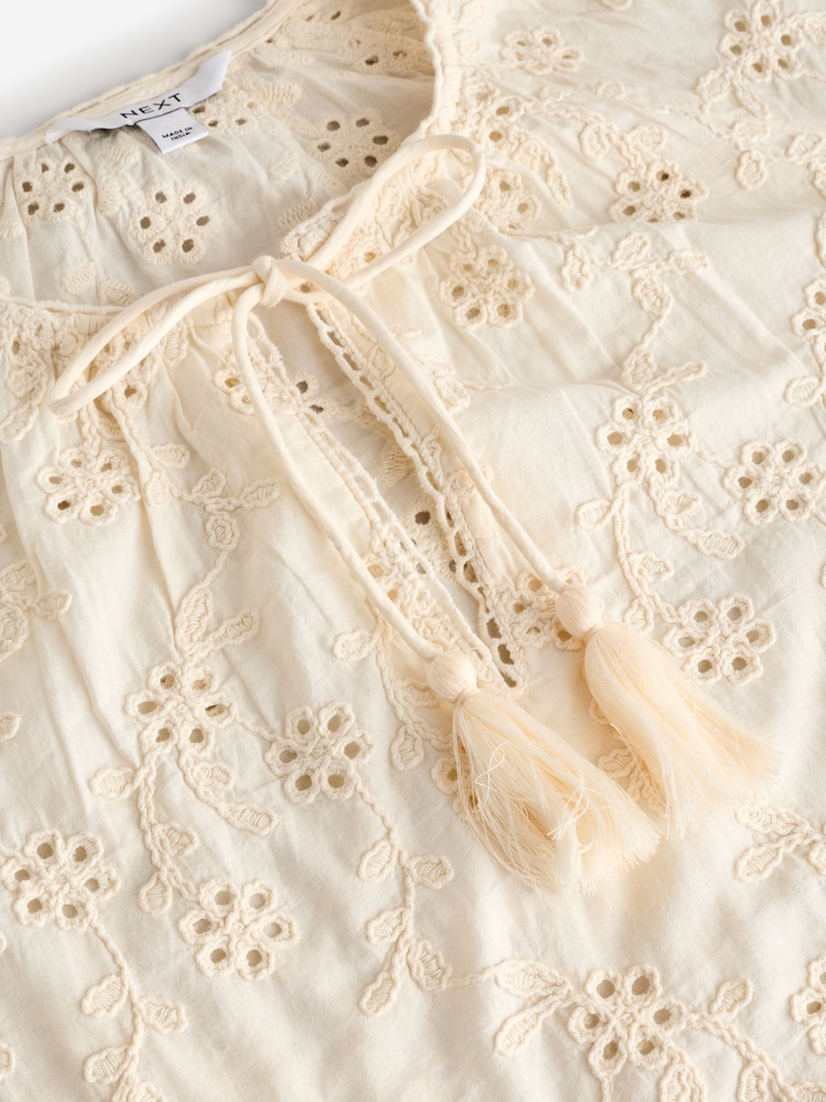 Crème - Chemisier texturé Fleuri Cornelli à manches longues 100% coton - Image 5 of 7