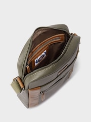 Osprey London The Small Grantham Waxed Canvas And Leather Messenger Bag - Image 3 of 5