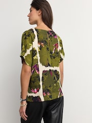 Green Floral Print Textured Boxy T-Shirt - Image 4 of 8
