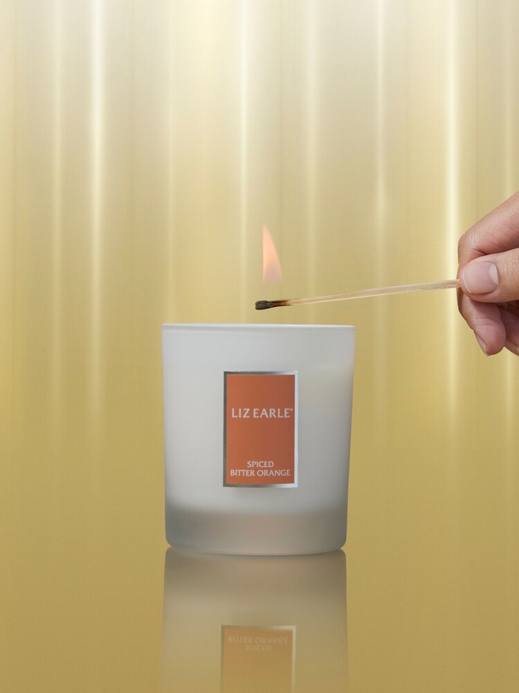 Liz Earle Spiced Bitter Orange Botanical Candle - Image 4 of 4 Liz Earle Spiced Bitter Orange Botanical Candle - Image 4 of 4