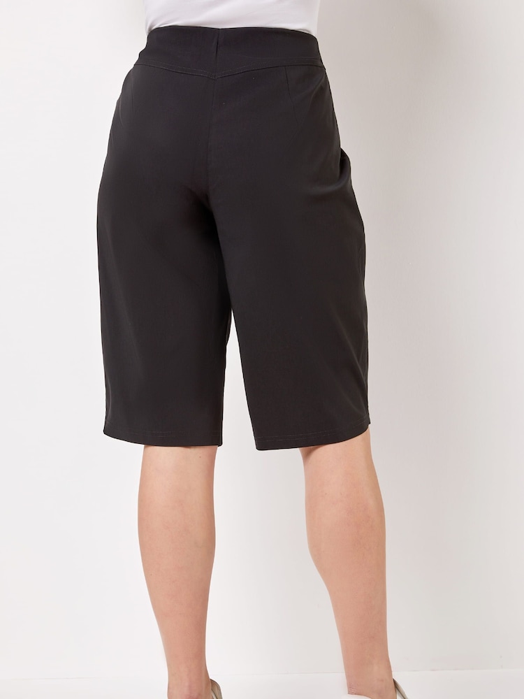 Roman Black Knee Length Stretch Shorts - Image 2 of 5