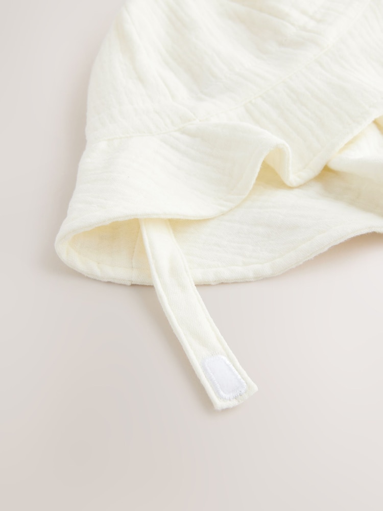White 100% Cotton Baby Summer Hat (0mths-2yrs) - Image 2 of 3