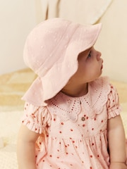 Neutral/Blush Dobby 100% Cotton Baby Hats 2 Pack (0mths-2yrs) - Image 4 of 9