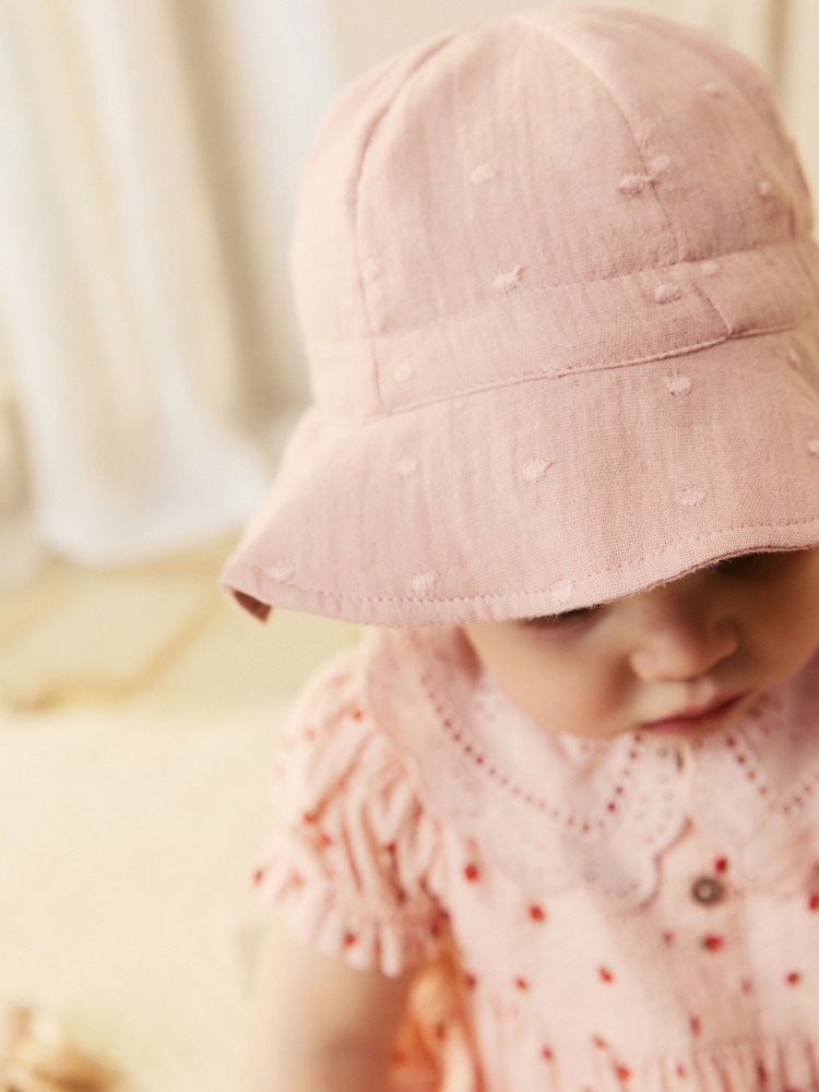 Neutral/Blush Dobby 100% Cotton Baby Hats 2 Pack (0mths-2yrs) - Image 4 of 9